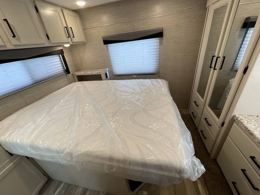 2023 Thor Motor Coach Freedom Elite 31FE, Photos photo 14
