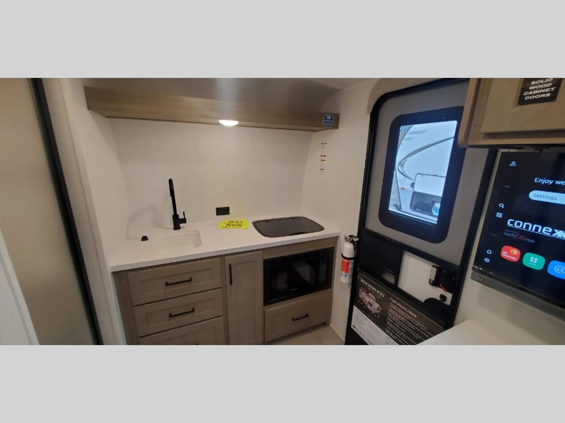 2027 Forest River Rockwood Geo Pro 15TB - Photo 4