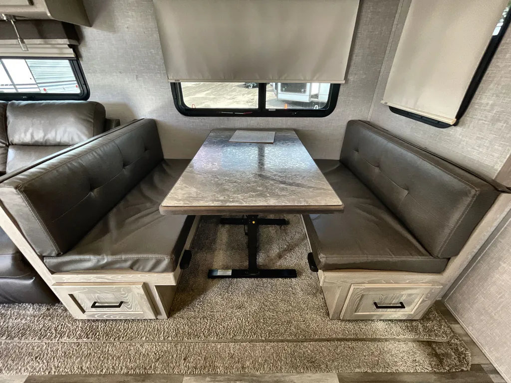 2021 Forest River Rockwood Ultra Lite 2614BS, Photos photo 4