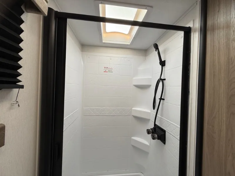 2026 Coachmen Freedom Express Select 18SE, Photos photo 21