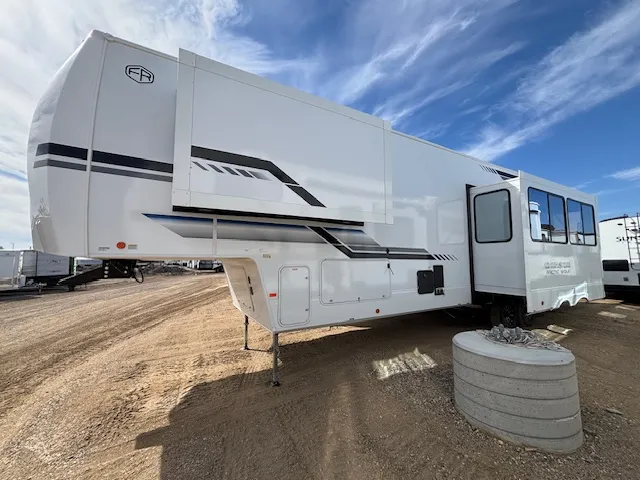 2026 Forest River Cherokee Arctic Wolf 3750SUITE - Photo 4