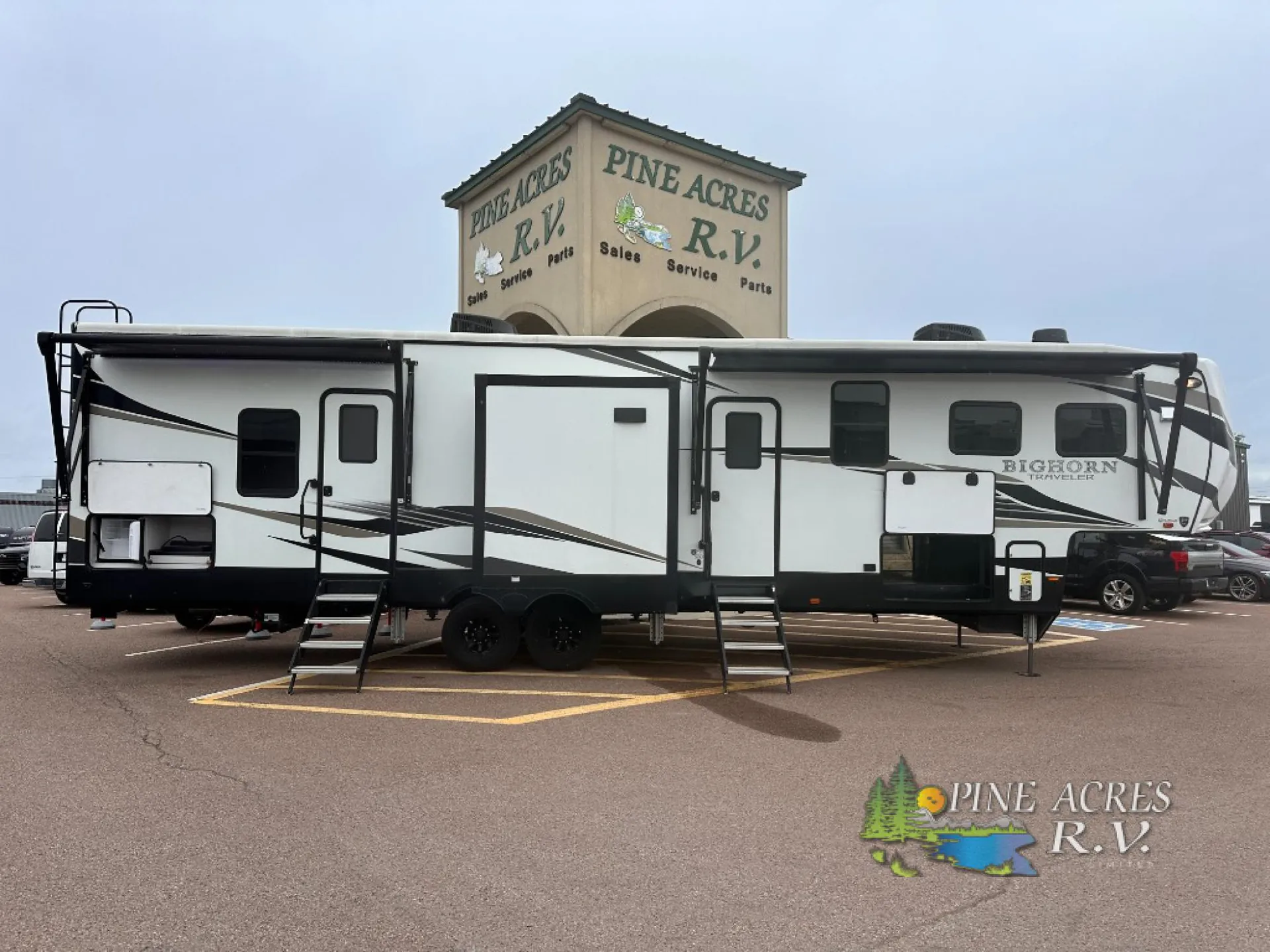 2022 Heartland Bighorn Traveler 37TB - Photo 2