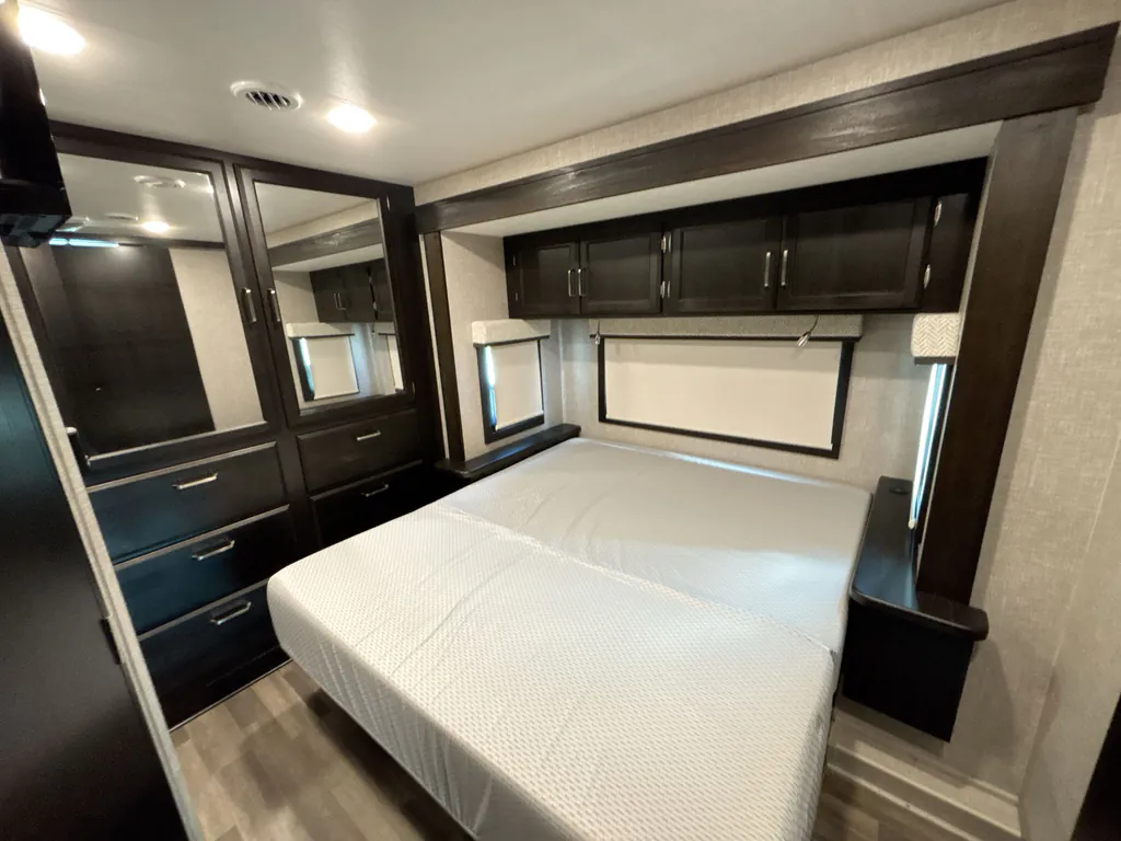2023 Entegra Coach Vision 27A, Photos photo 16