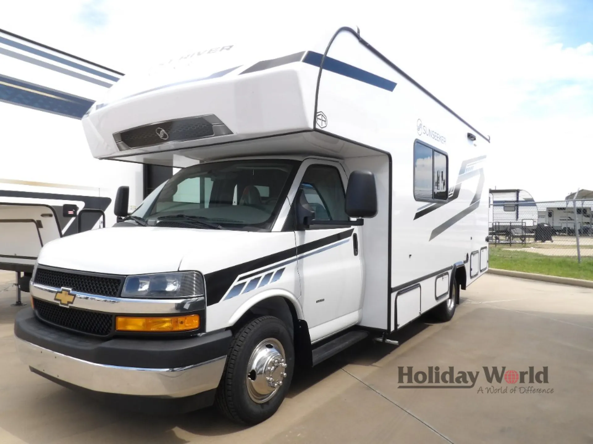 2026 Forest River Sunseeker LE 2350SLE FORD - Photo 3