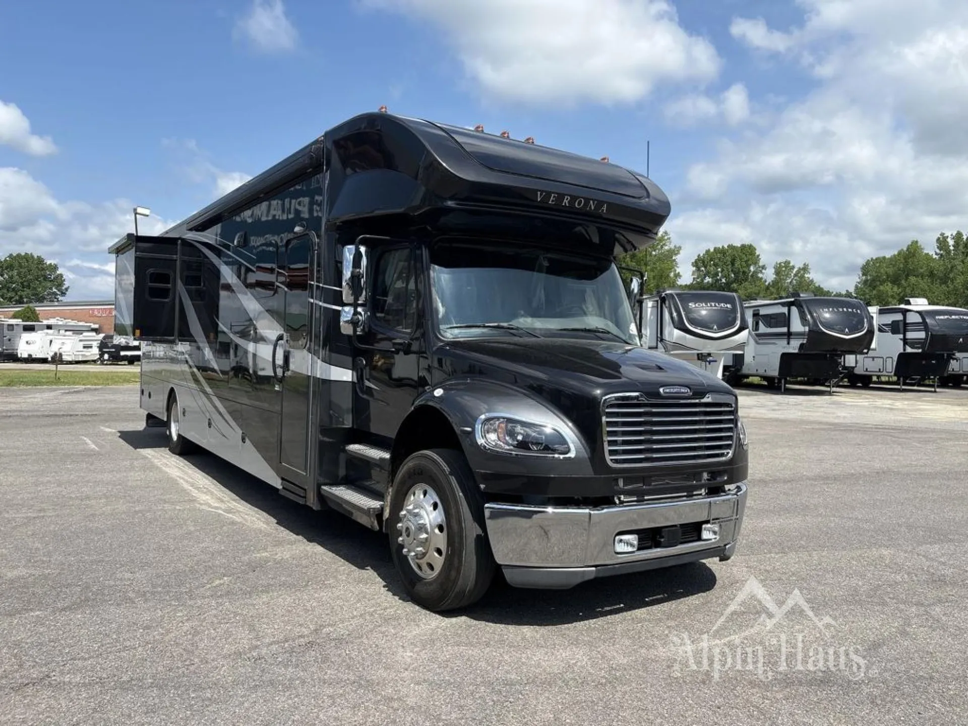 2023 Renegade RV Verona 40VRB - Photo 3
