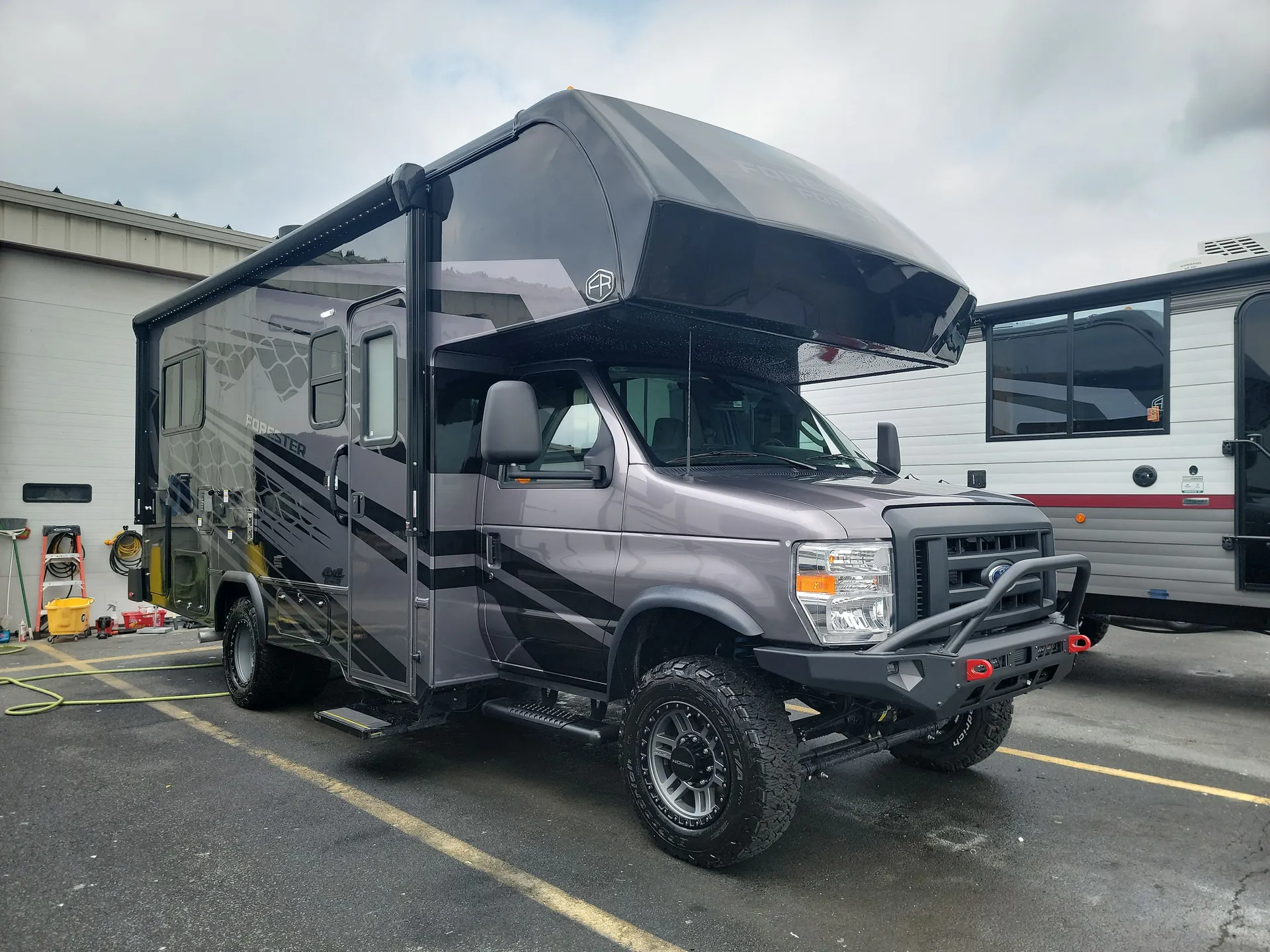 2027 Forest River Forester 23514X4 - Photo 2