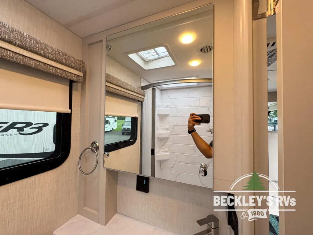 2026 Thor Motor Coach Axis 26.2, Photos photo 49