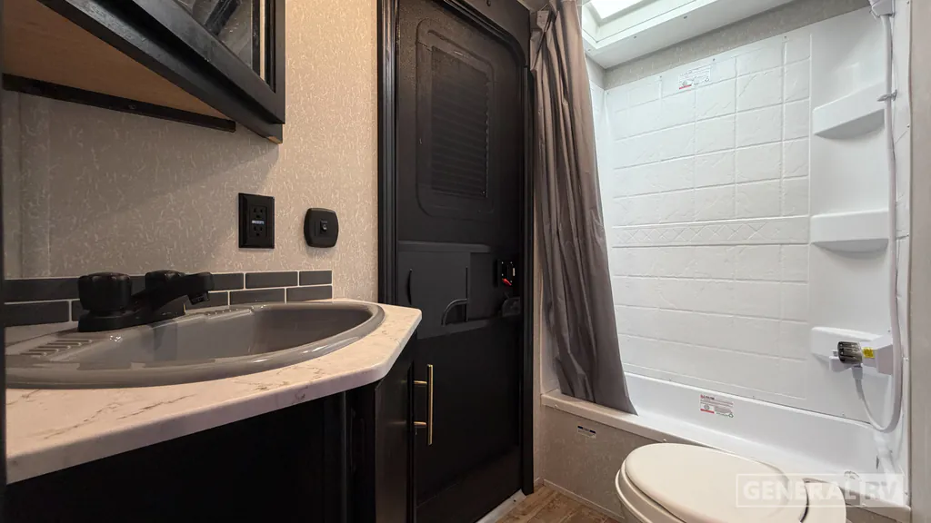 2022 Forest River Cherokee 274BRB, Photos photo 21