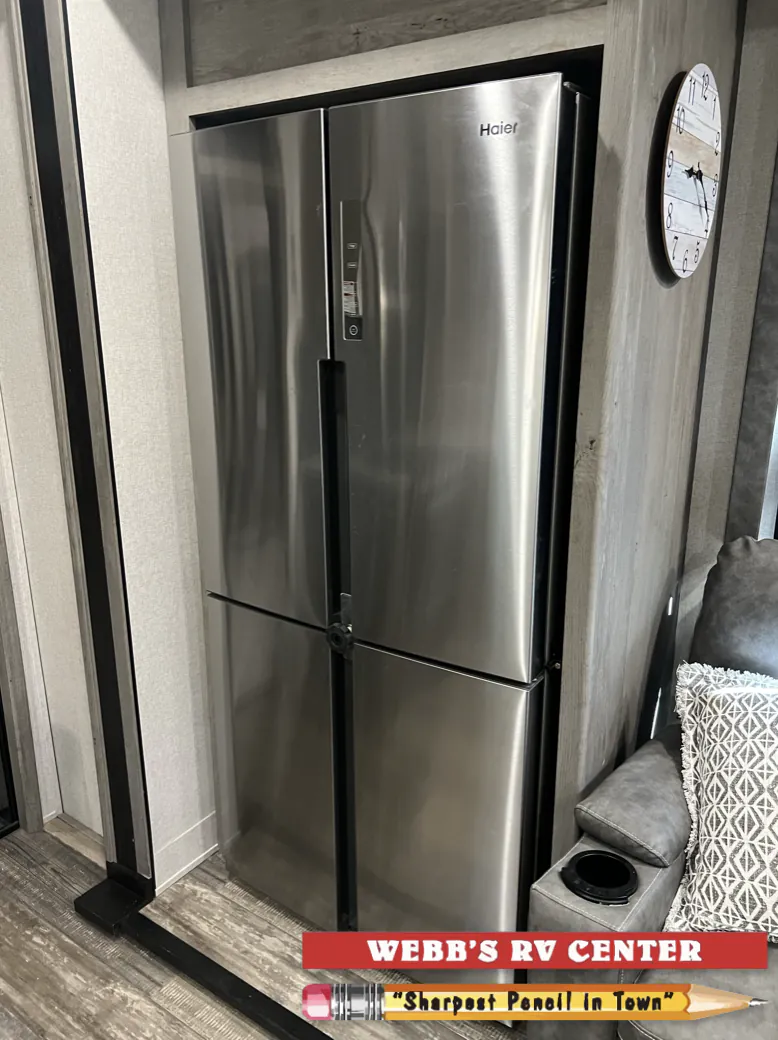 2021 Keystone Raptor 423, Photos photo 14