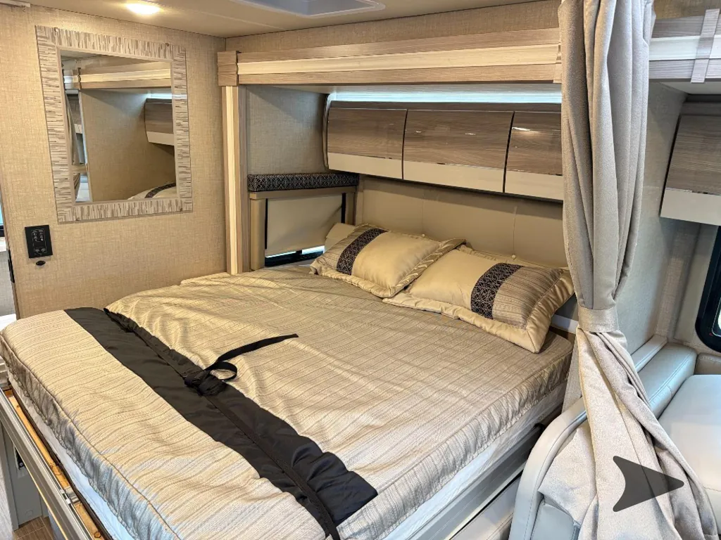 2022 Thor Motor Coach Tiburon 24FB, Photos photo 18