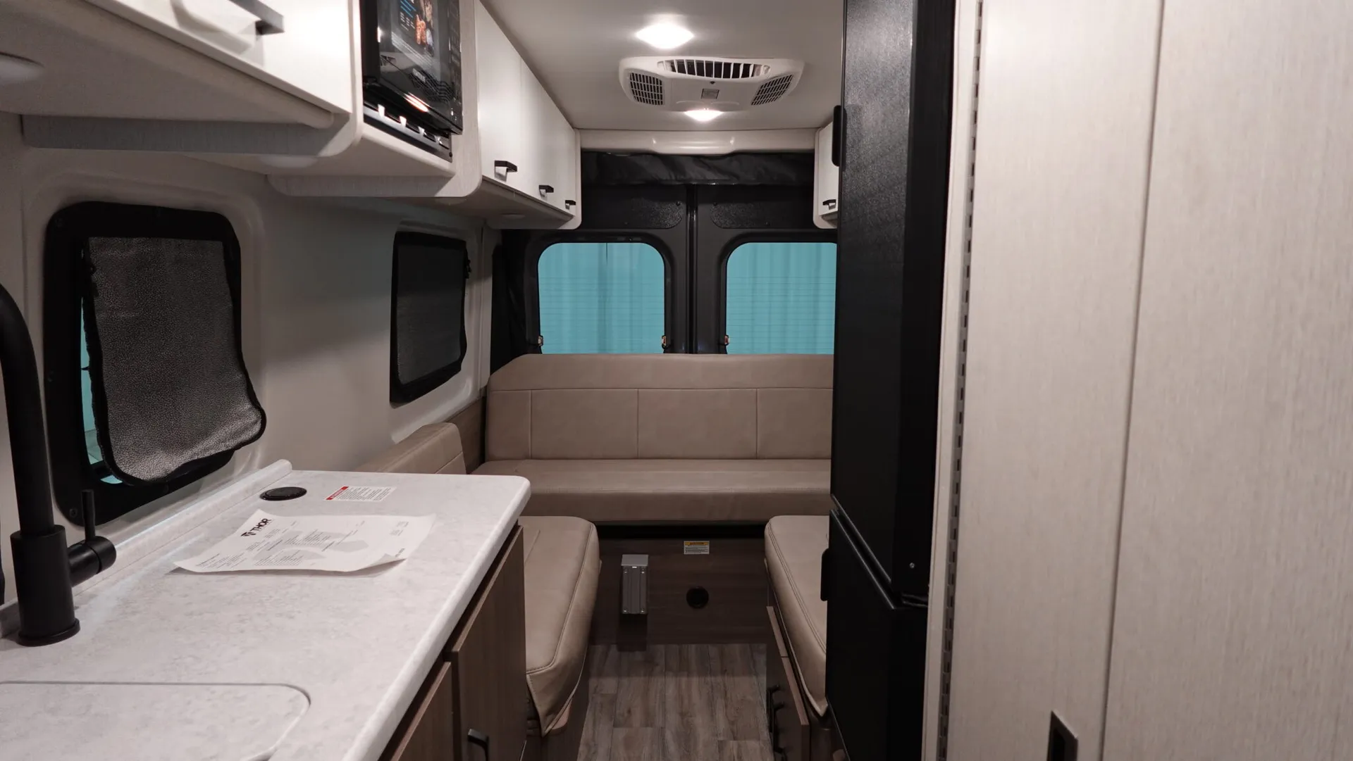 2026 Thor Motor Coach Twist Sport 20Y - Photo 3