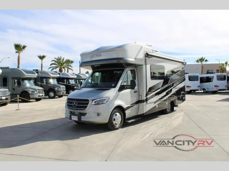 2026 Renegade RV Vienna 25FWC - Photo 2