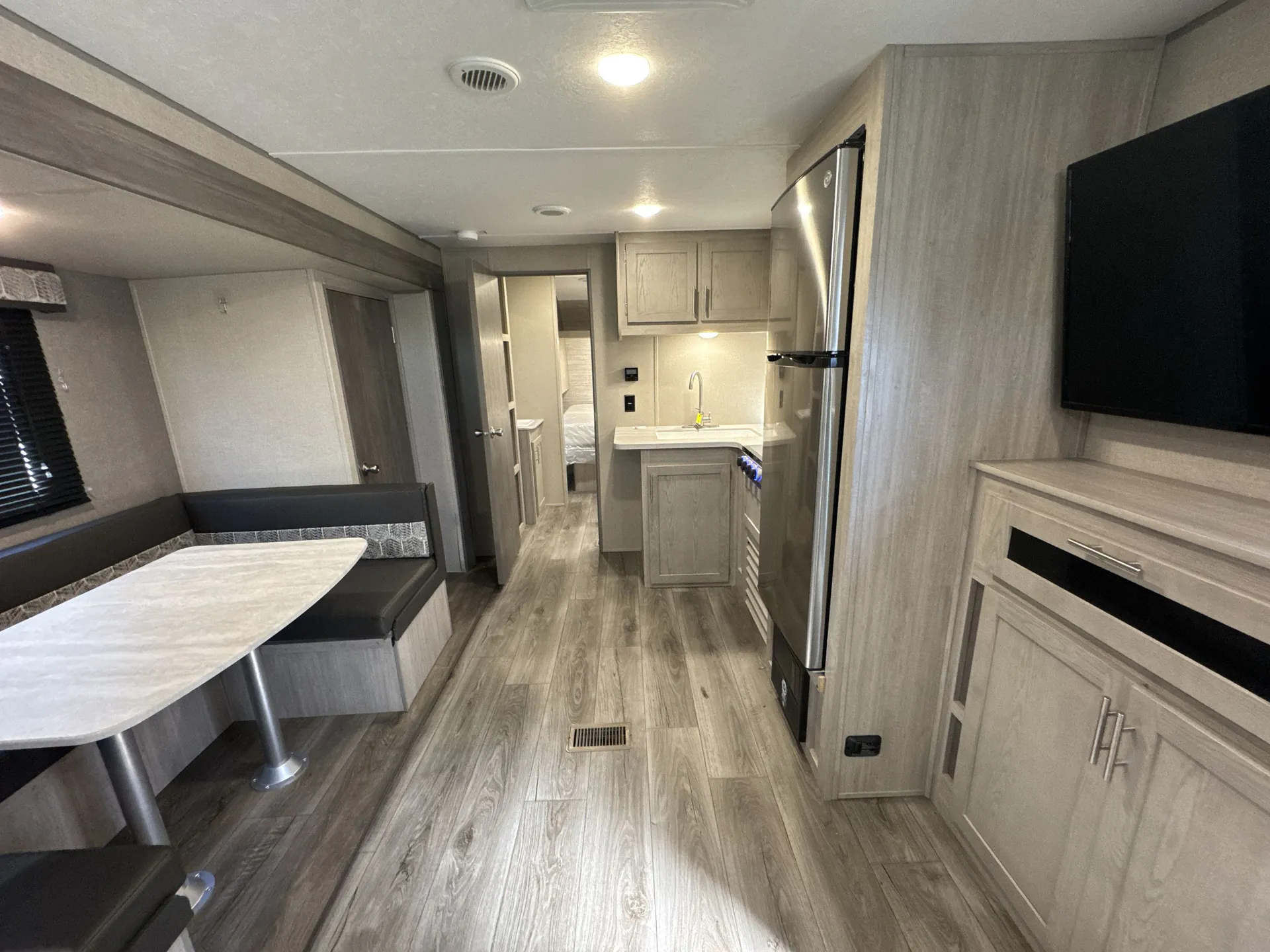2023 Coachmen Catalina Summit Series 8 271DBS - Photo 4