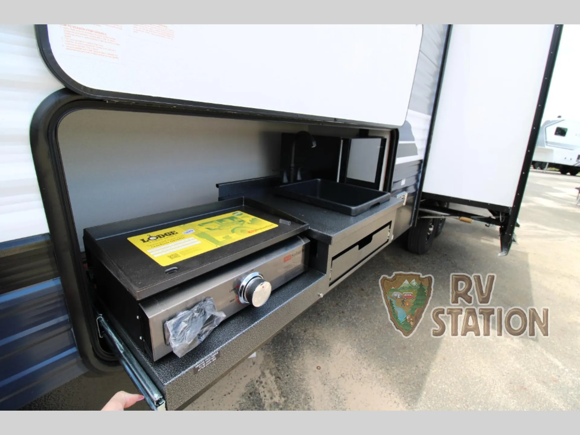 2027 Forest River Puma 32BHFS — Photo 6