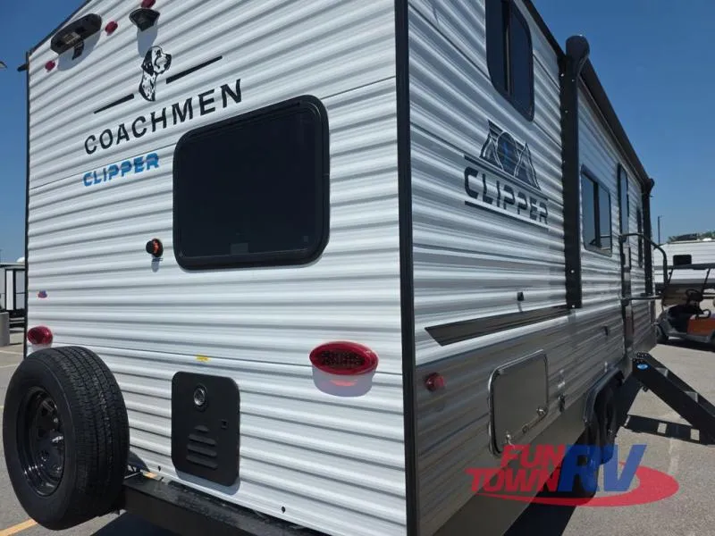 2026 Coachmen Clipper 26BH - Photo 4