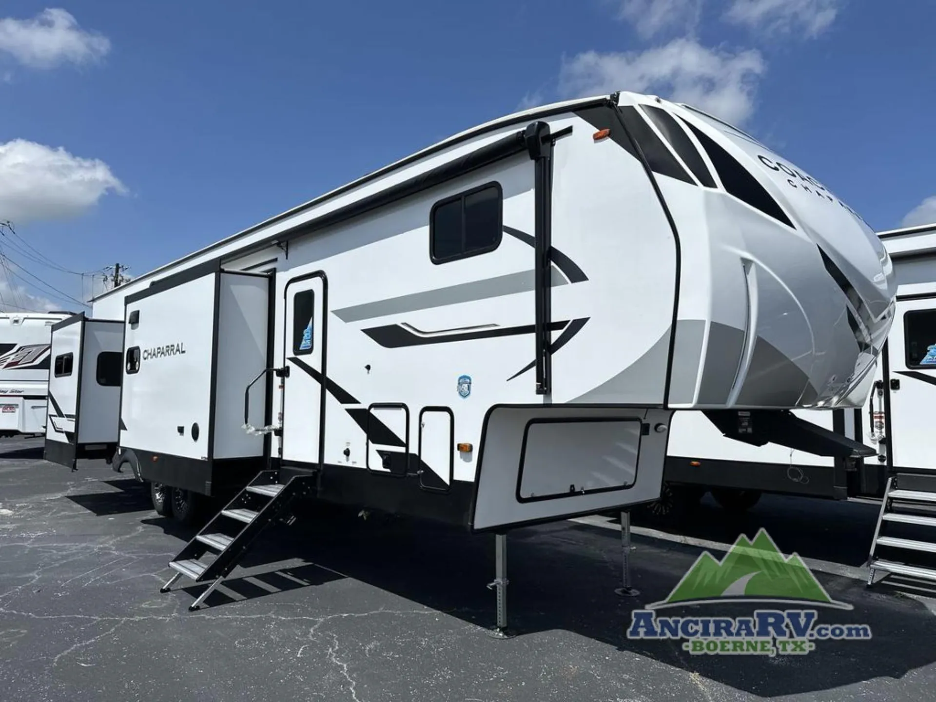 2026 Coachmen Chaparral 381DBL - Photo 2