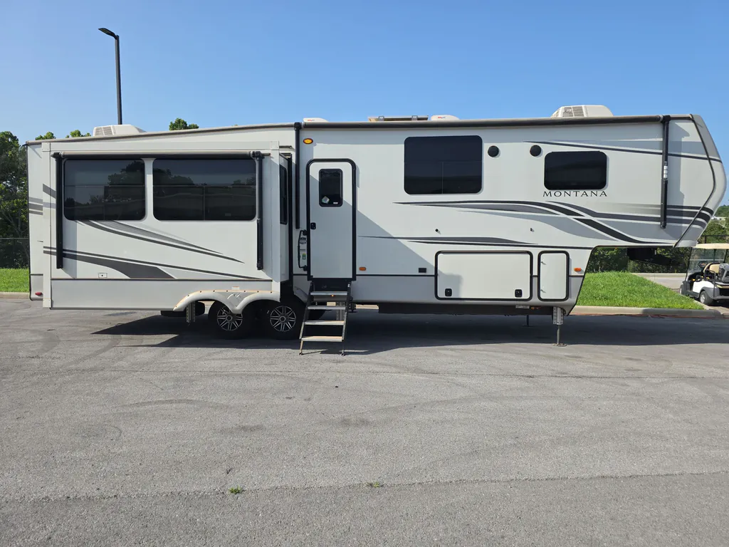 2022 Keystone Montana 3231CK, Photos photo 5