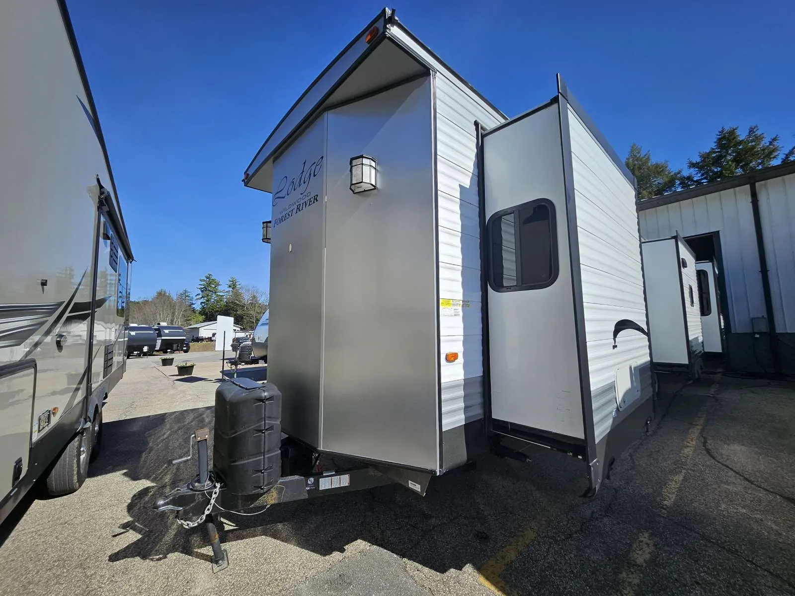 2018 FOREST RIVER WILDWOOD 395RET - Photo 3