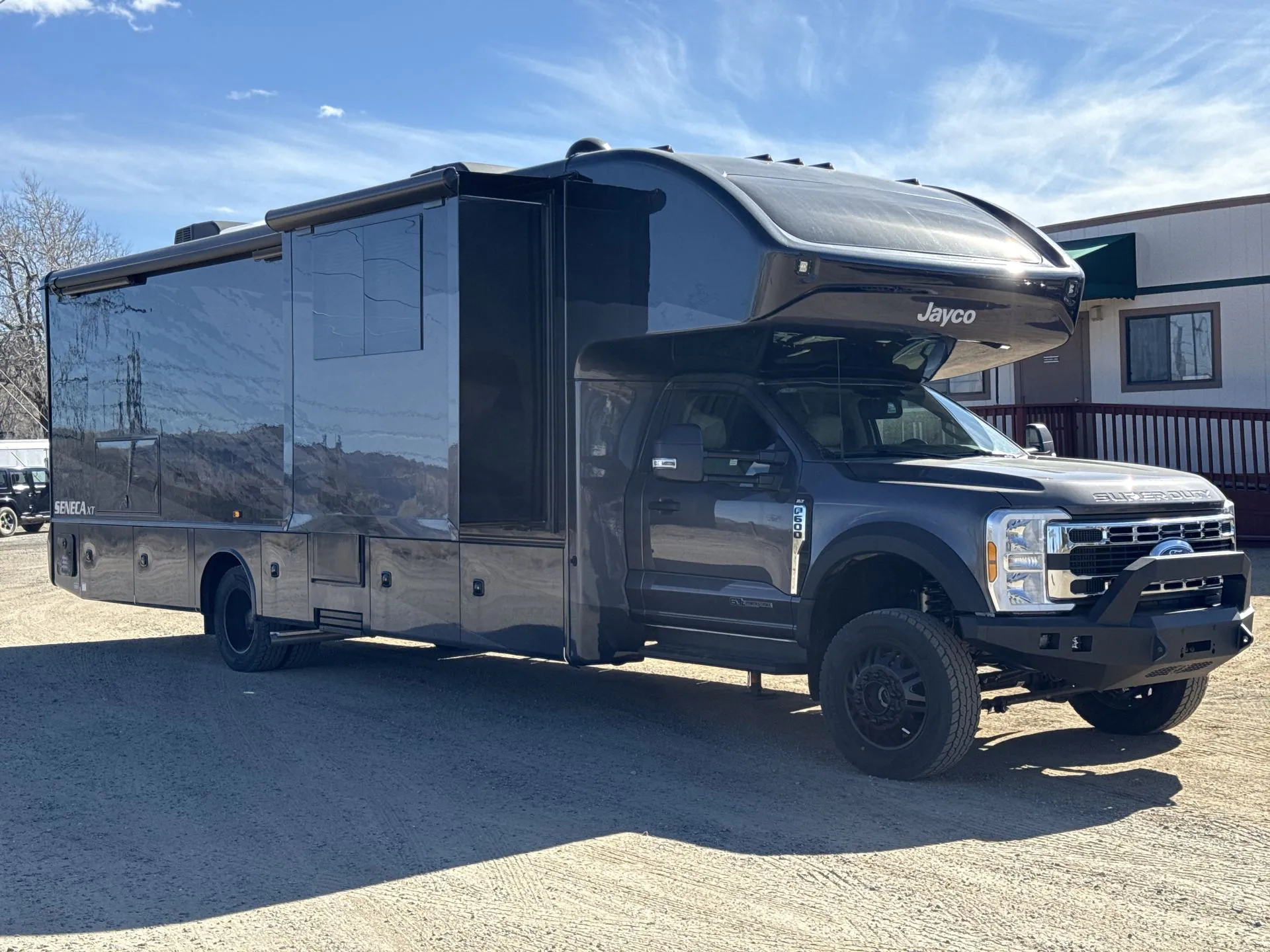 2026 Jayco Seneca XT 35L - Photo 2
