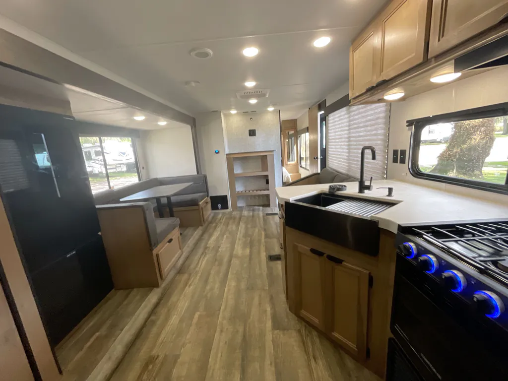 2024 Forest River Cherokee Wolf Den 272BRB, Photos photo 3