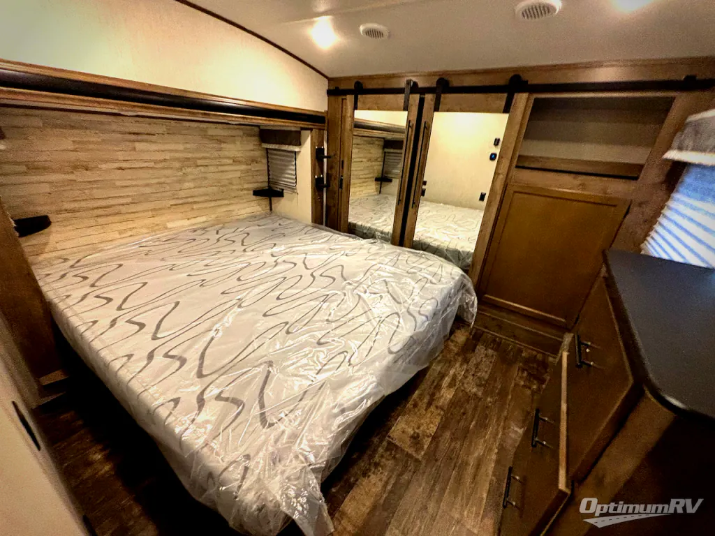 2022 Forest River Sabre 36BHQ, Photos photo 7