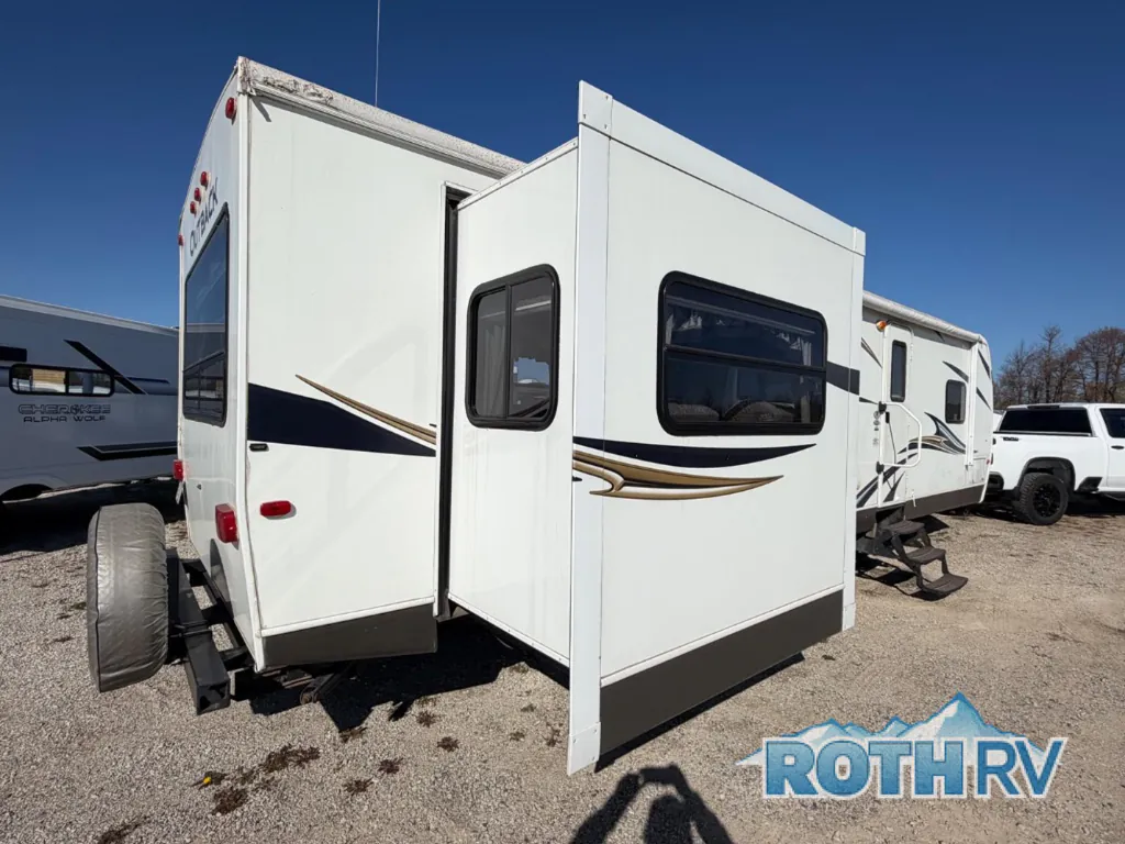 2011 Keystone Outback 298RE, Photos photo 6