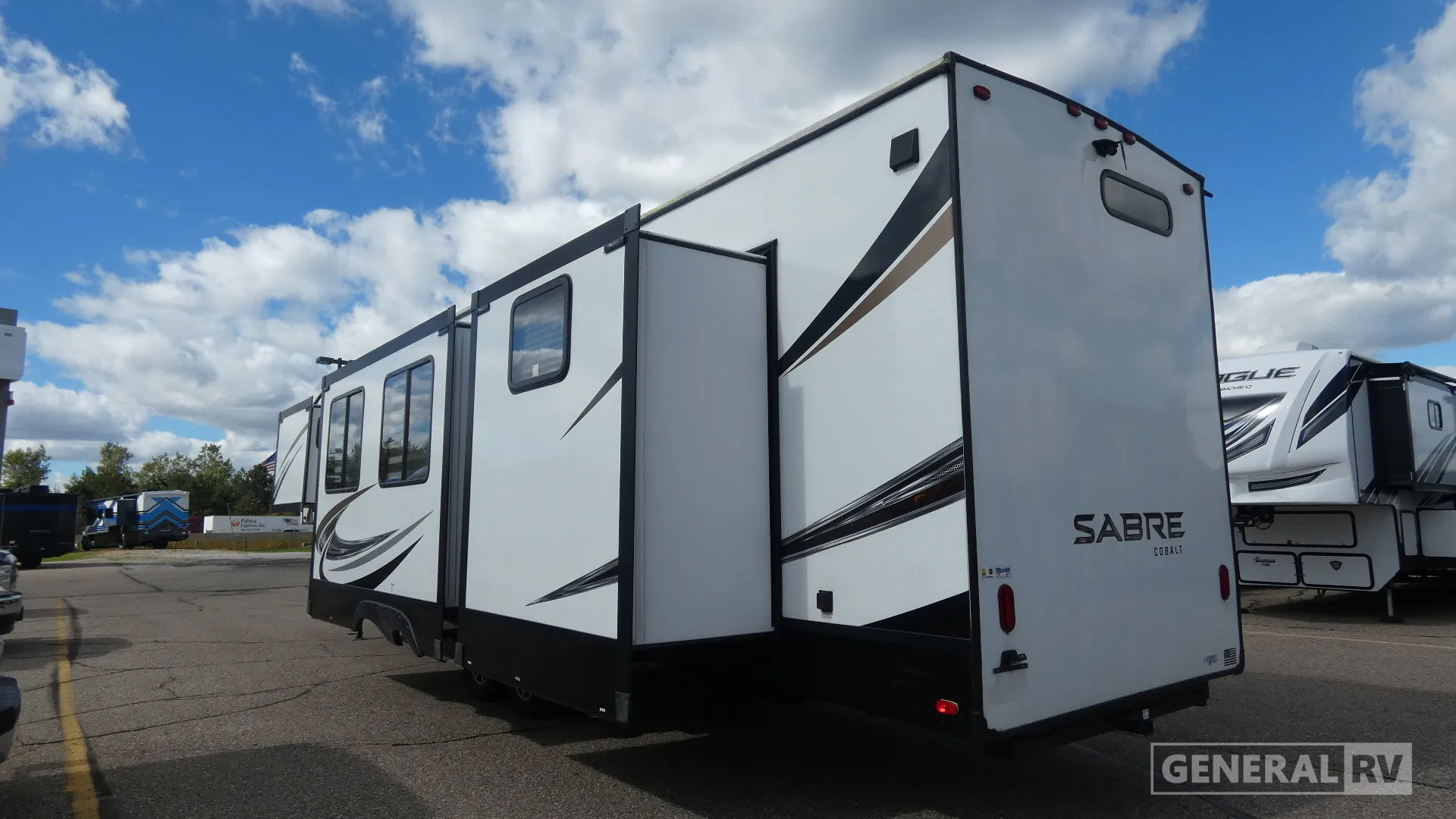 2021 Forest River Sabre 38DBQ - Photo 4