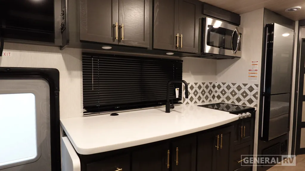 2027 NeXus RV Maximus 34MX, Photos photo 16