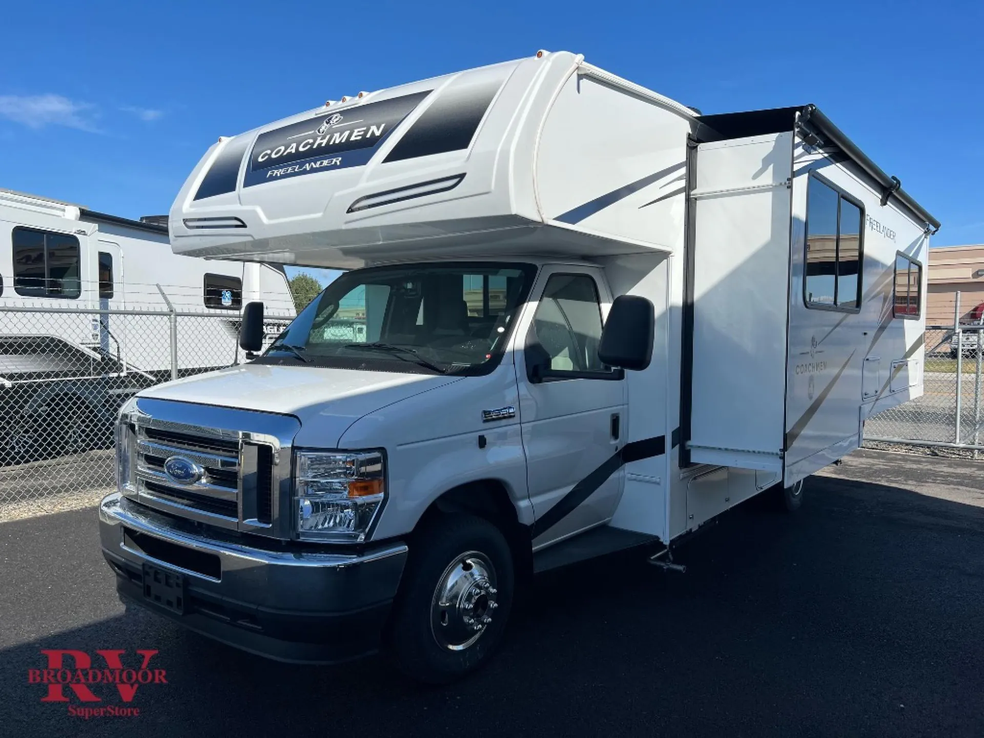 2025 Coachmen Freelander 23FS Ford - Photo 3