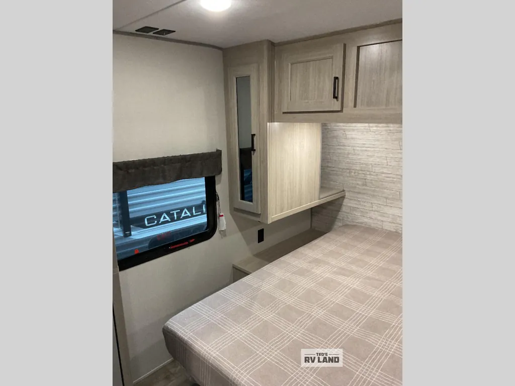 2026 Coachmen Catalina Legacy Edition 273DBHCK, Photos photo 19