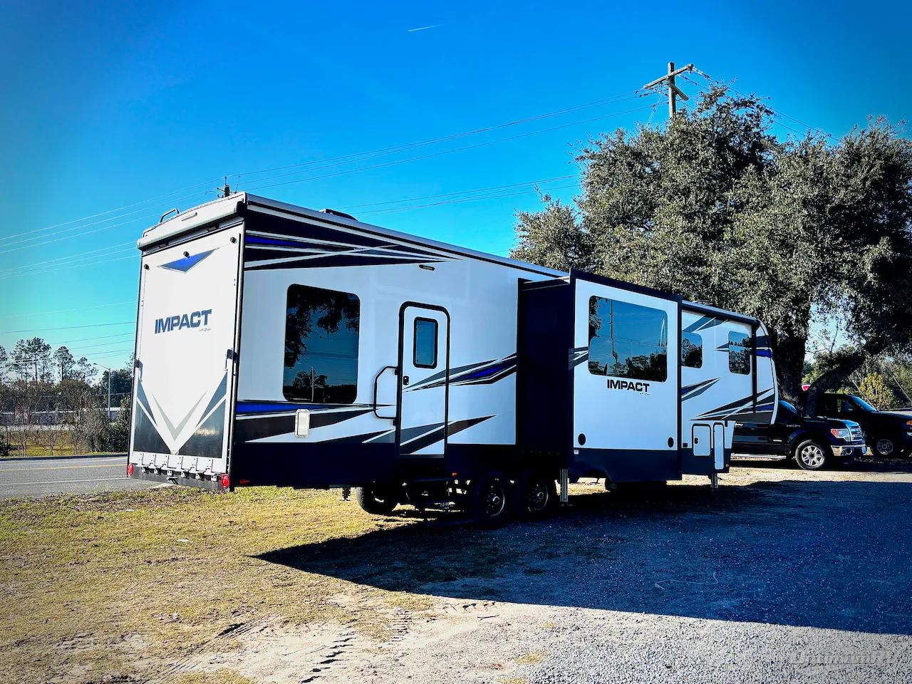 2019 Keystone Impact 341 - Photo 3