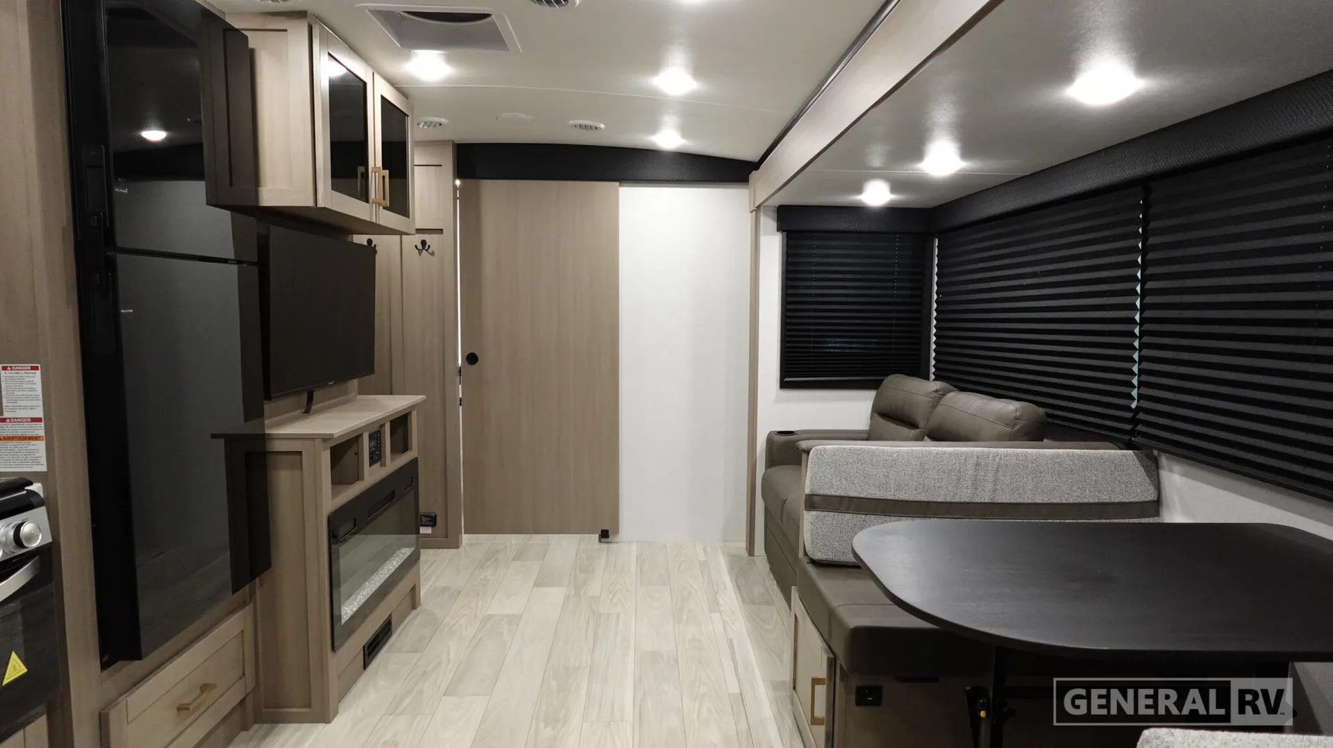 2027 Highland Ridge RV Range Lite 250RBL - Photo 3