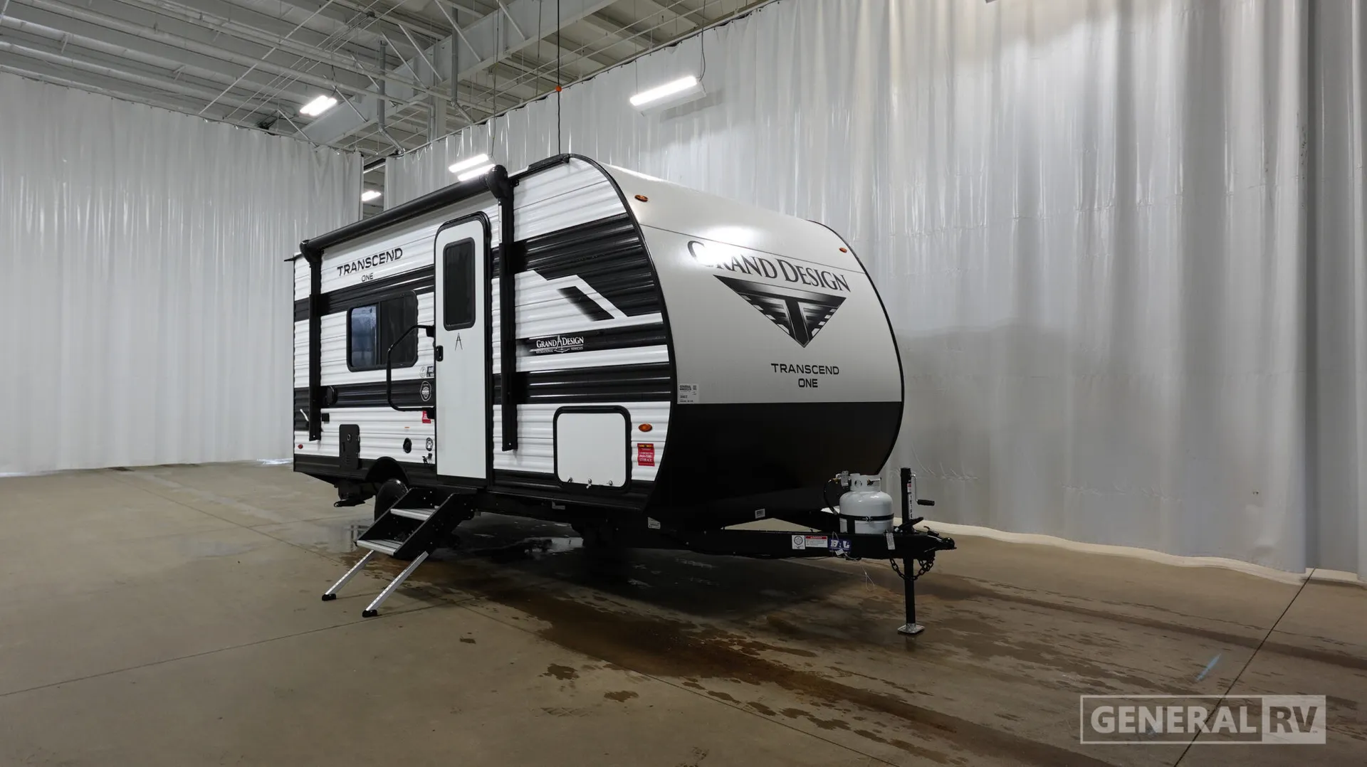 2027 Grand Design Transcend One 151RB - Photo 2