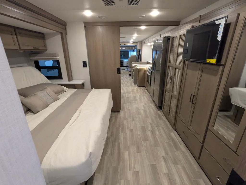 2027 Thor Motor Coach Windsport 36H, Photos photo 41