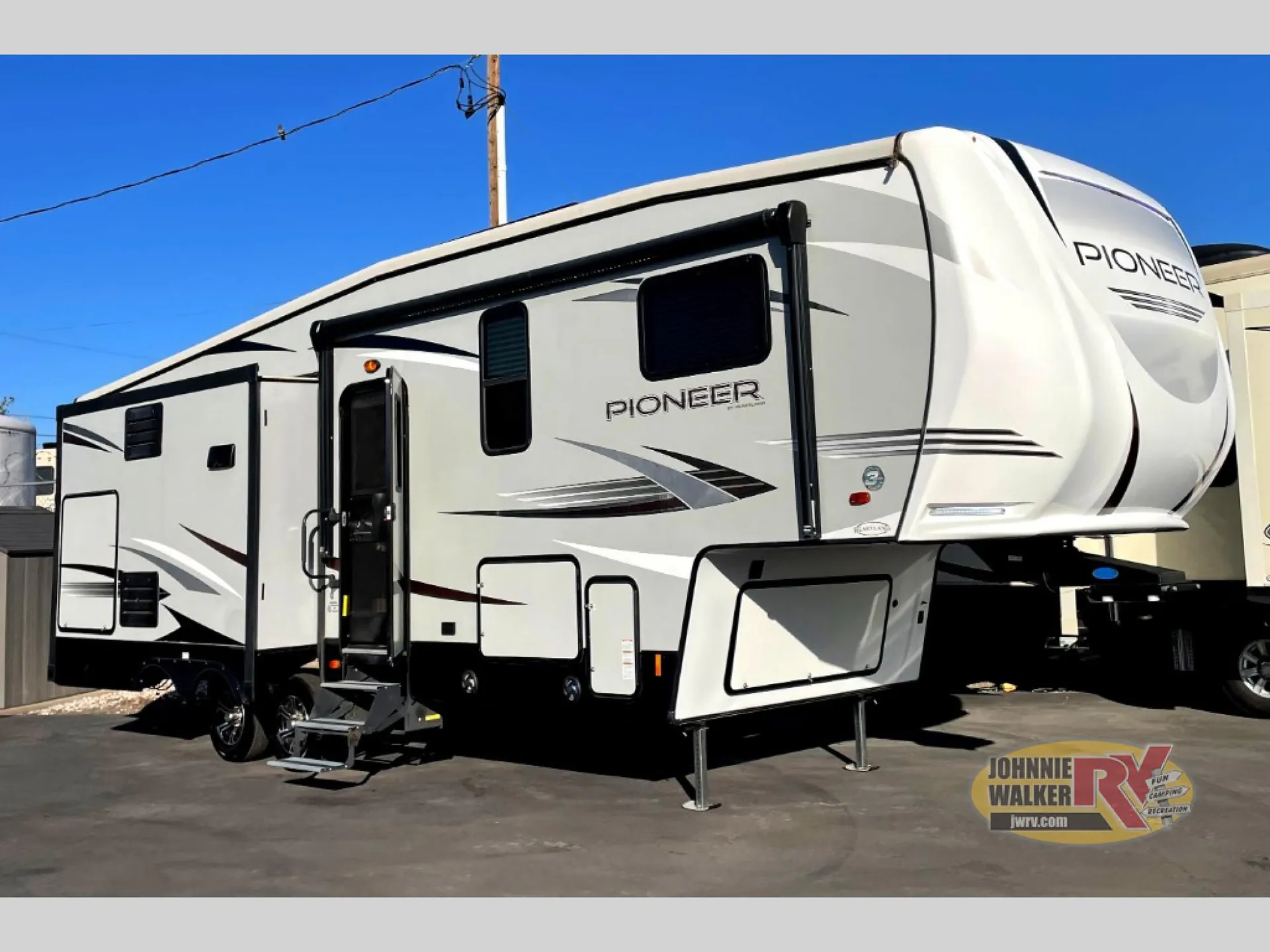 2020 Heartland Pioneer 290 - Photo 2