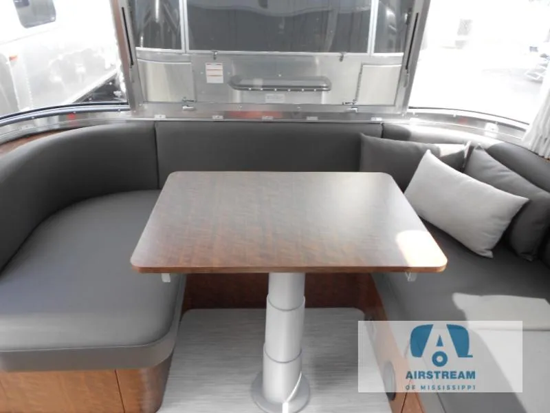 2026 Airstream Globetrotter 27FB - Photo 3
