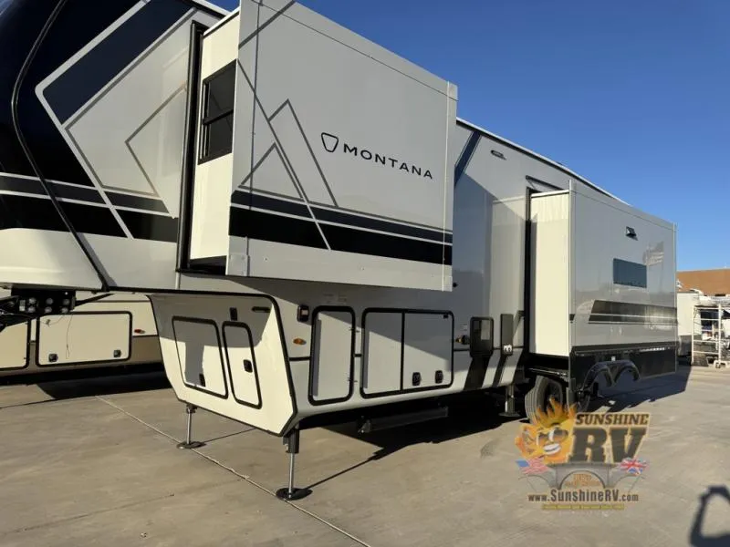 2026 Keystone Montana 3123RL - Photo 4