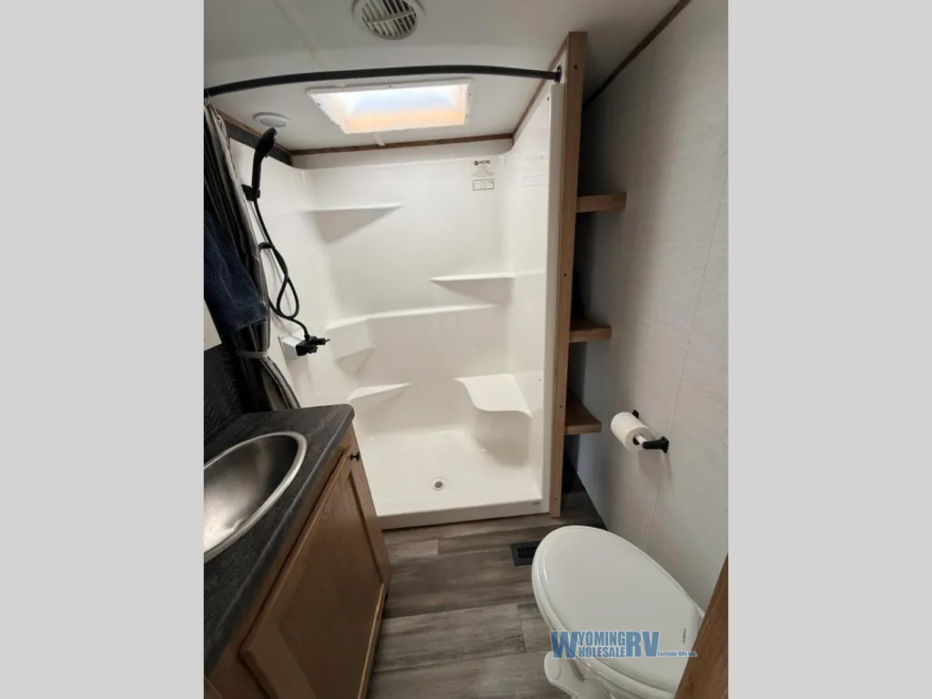 2023 Forest River XLR Nitro 35DK5, Photos photo 14