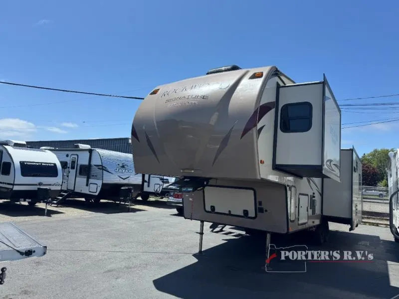 2017 Forest River RV Rockwood Signature Ultra Lite 8299BS - Main photo