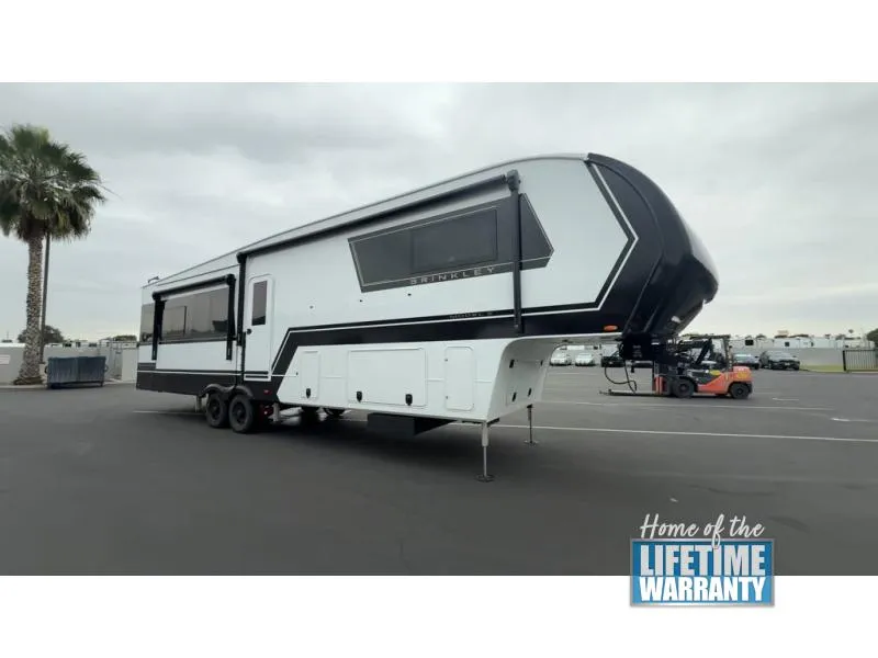 2026 Brinkley Model Z 3600 - Photo 2