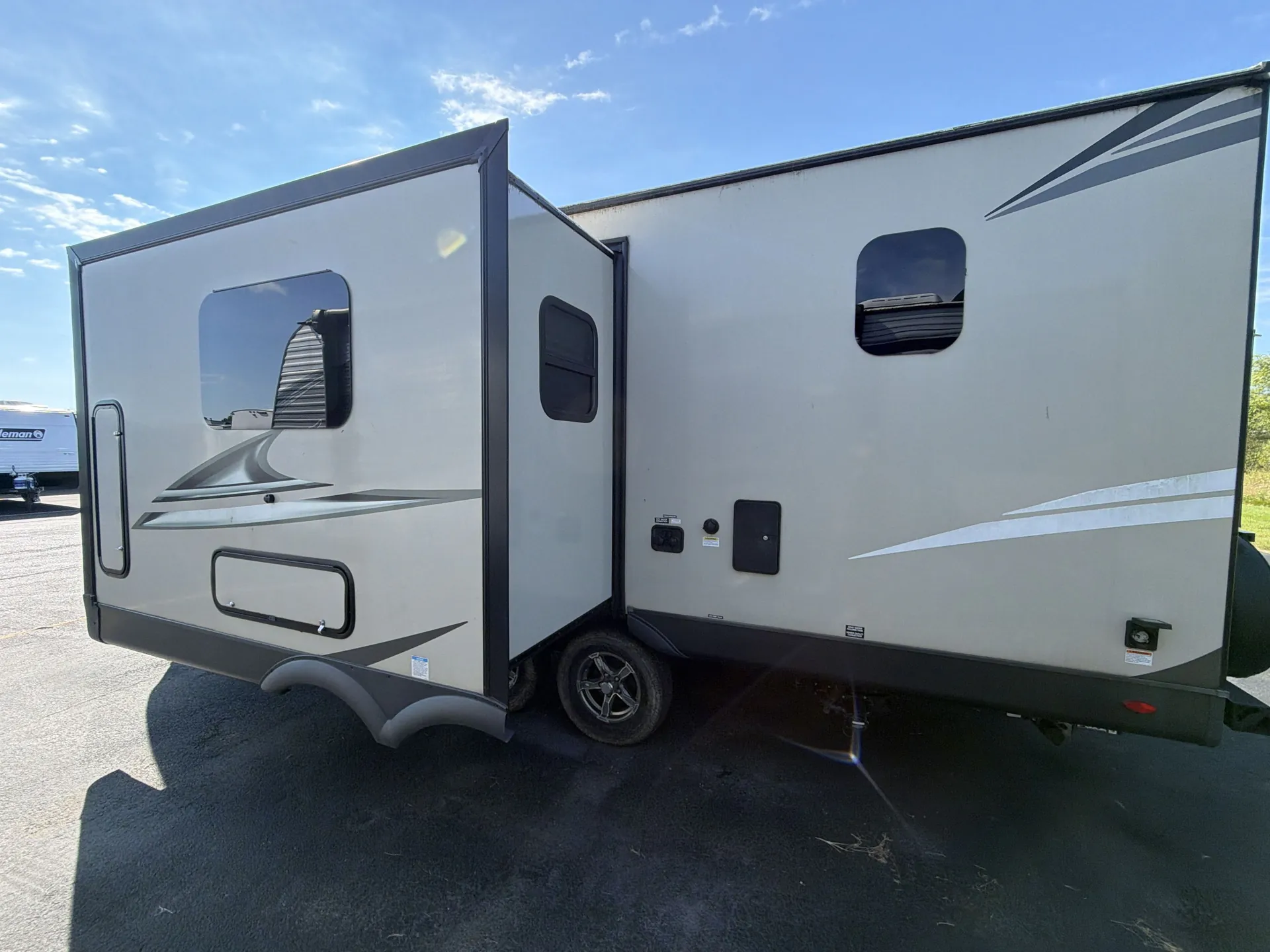 2021 Forest River Rockwood Mini Lite 2509S — off campside