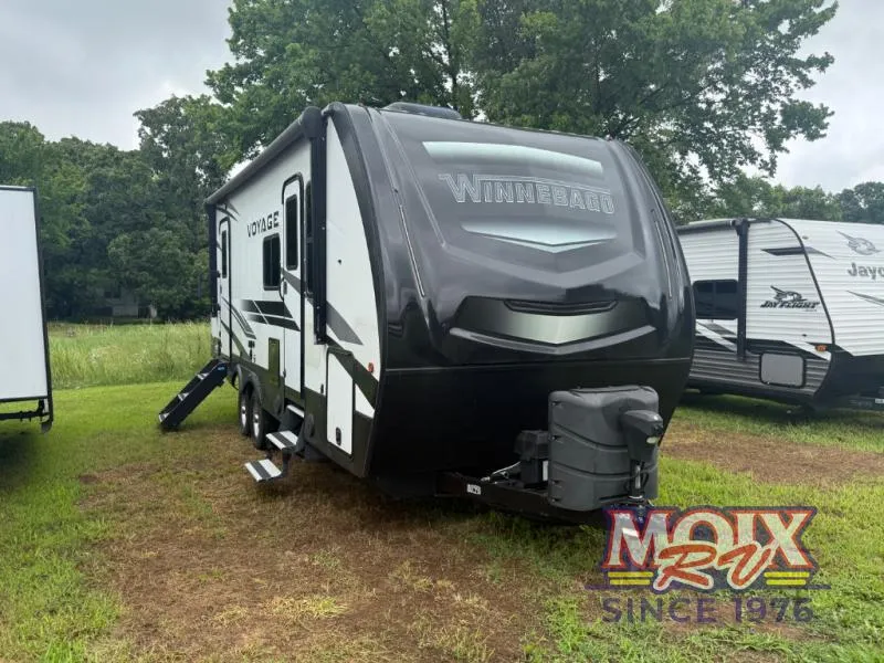 2022 Winnebago Voyage 2427RB - Photo 2