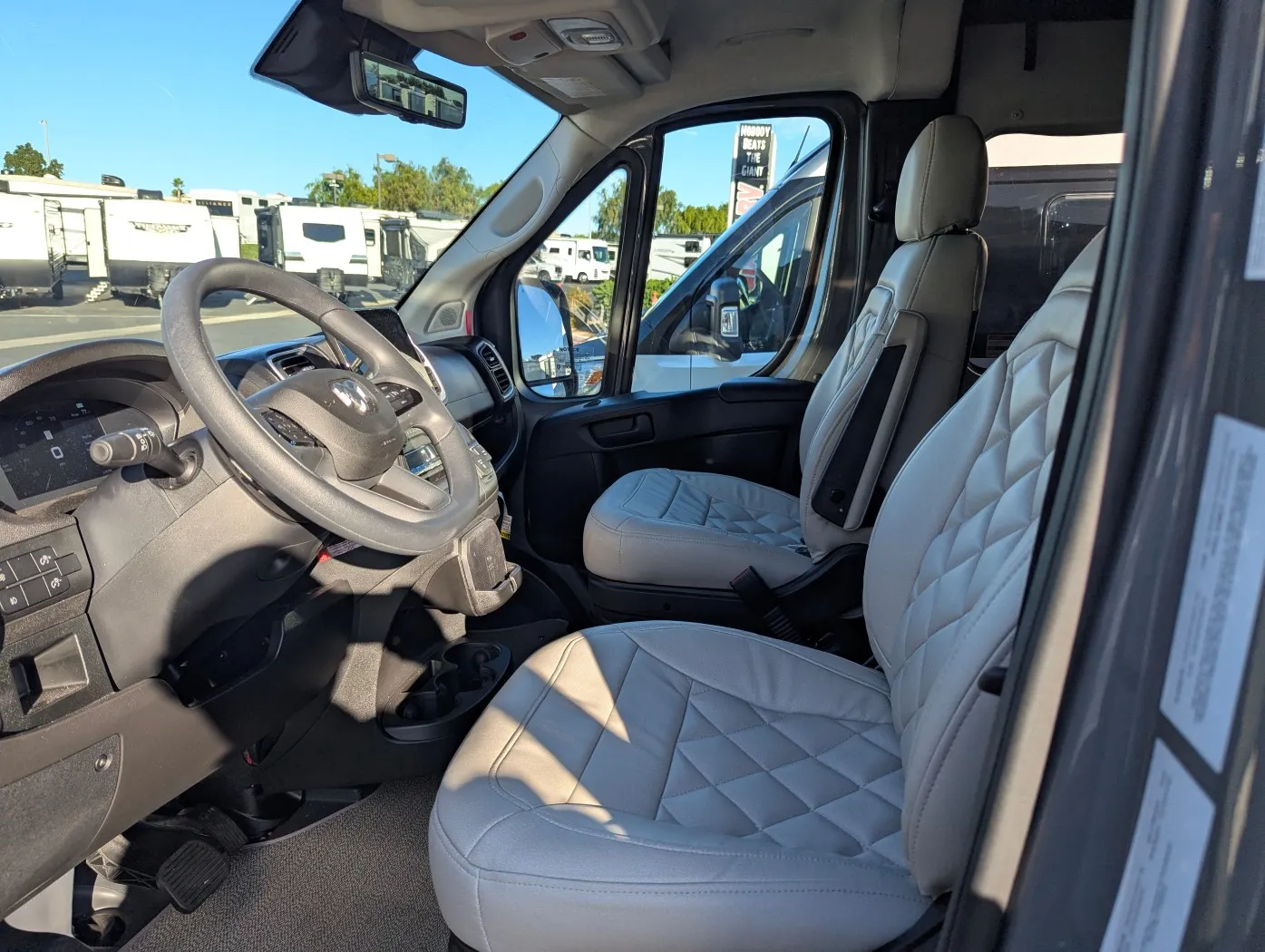 2026 Thor Motor Coach Rize 18G - Photo 4