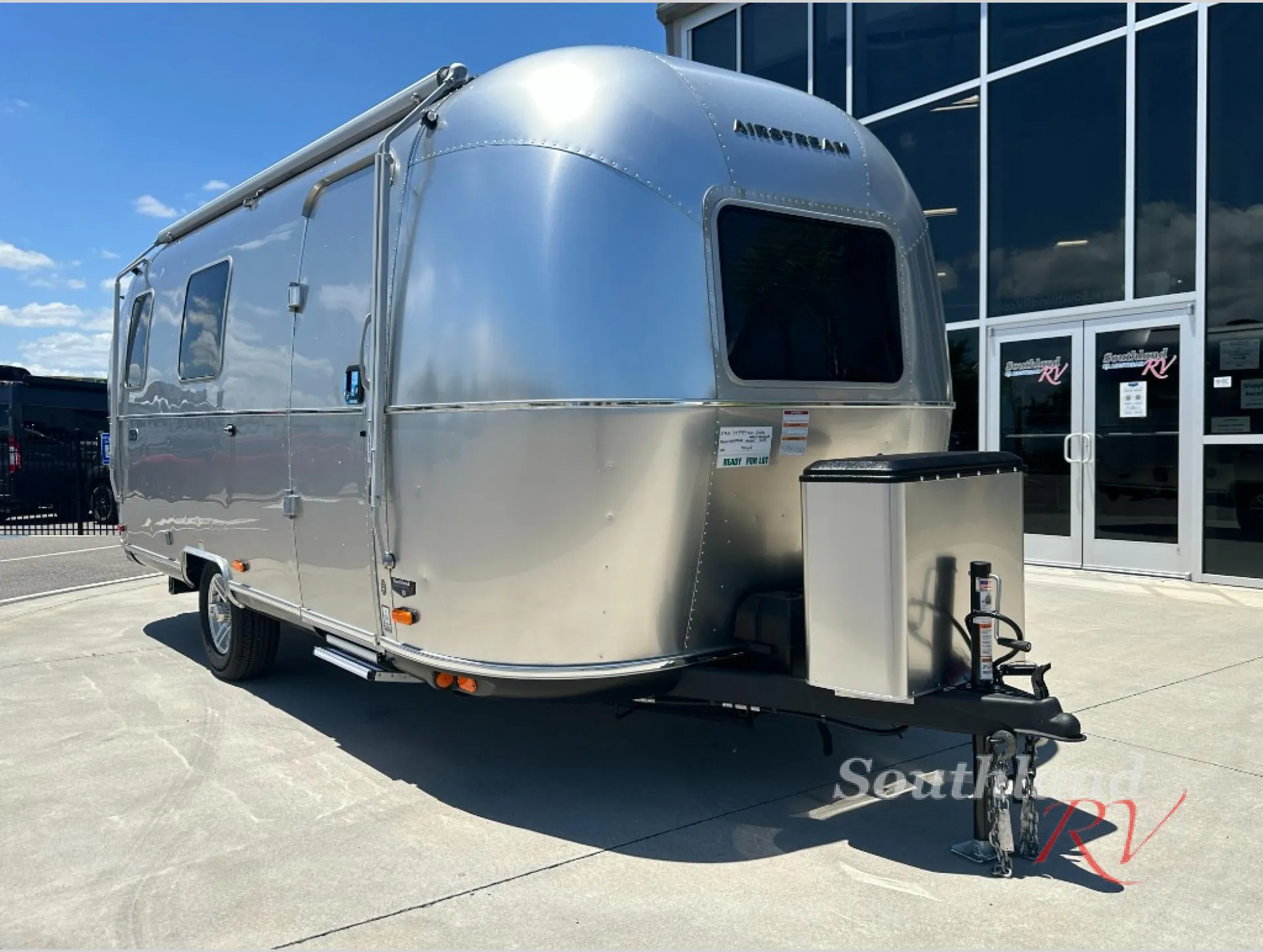 2026 Airstream World Traveler 22RB - Photo 2