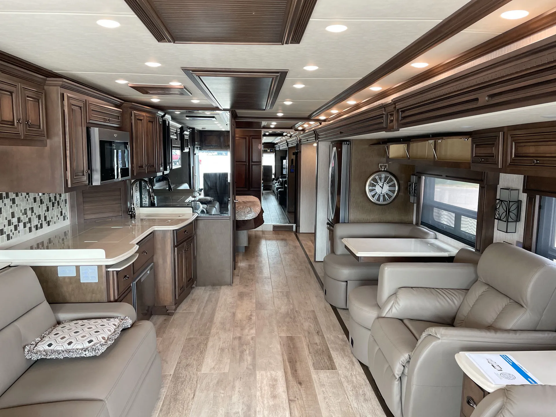 2019 Newmar Dutch Star 4369 — living area main
