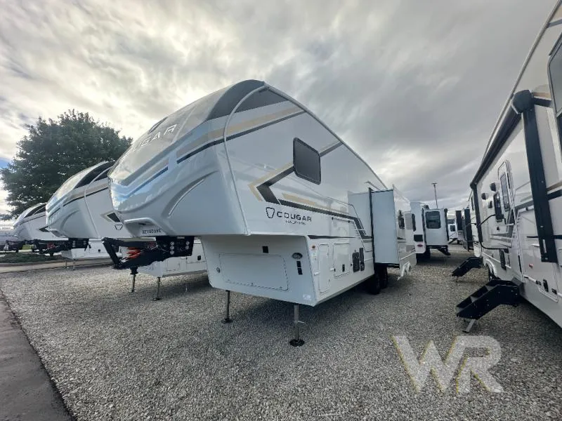 2026 Keystone Cougar Half-Ton 26RES - Photo 4