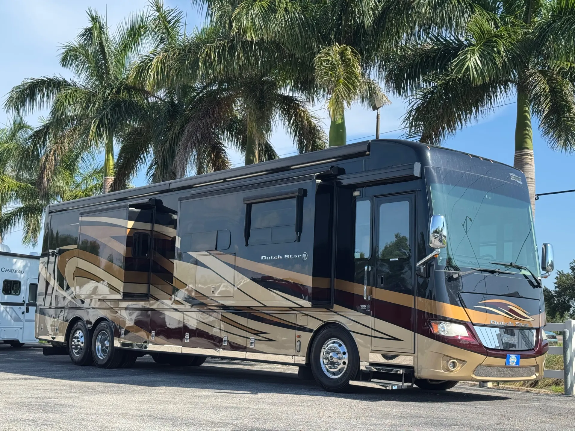 2018 Newmar Dutch Star 4362 - Photo 2