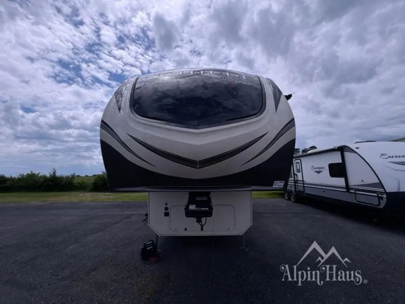 2019 Grand Design Solitude 375RES - Photo 4