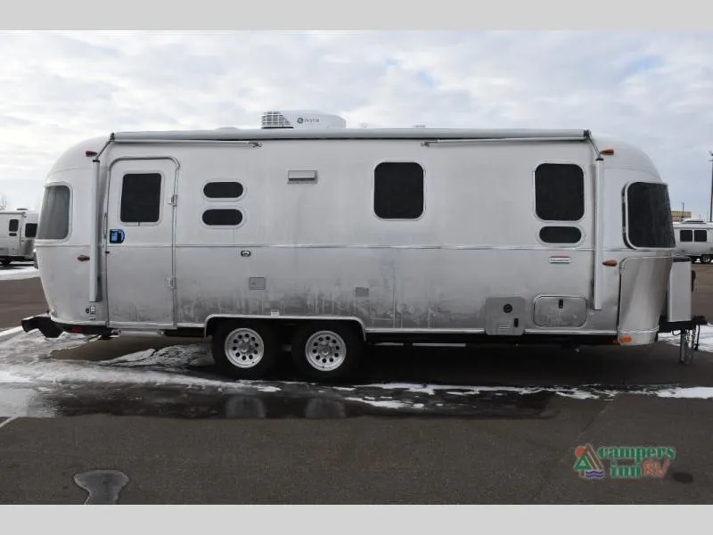 2026 Airstream International 25FB - Photo 3