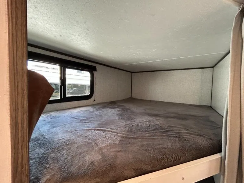 2021 Dutchmen Kodiak Ultra-Lite 227BH - Photo 4